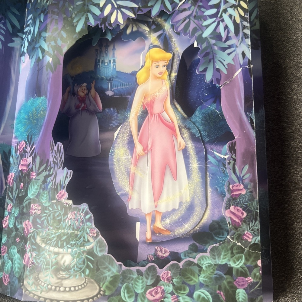 Princess Magic: A Moving Windows Storybook By Jodie Shepherd - Picture 2 of 11